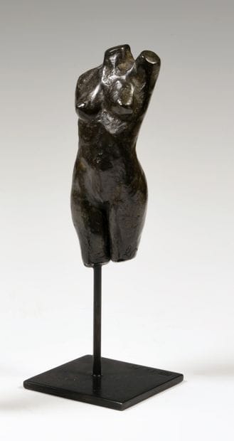 Buste de femme

Statuette en bronze monogrammée...