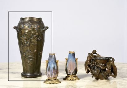 Gustave DE BRUYN
Vase balustre en galvanoplastie...