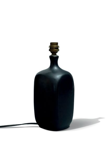 Georges JOUVE (1910-1964)
Lampe
Céramique...