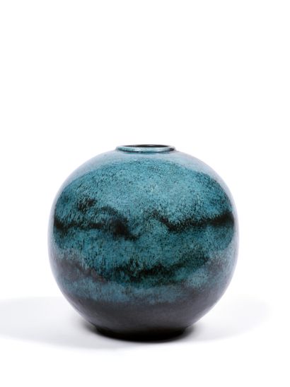 DALPAYRAT
Vase boule
en céramique bleue
H...