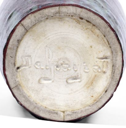 DALPAYRAT
Vase en grès émaillé, signé au...