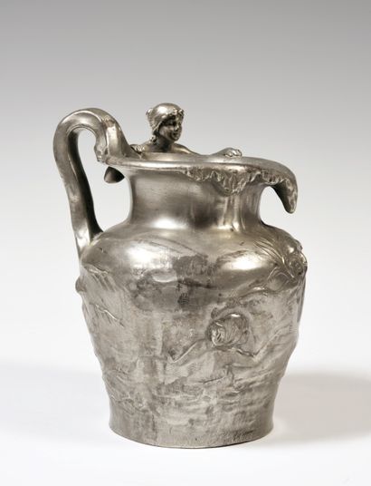 Charles PERRON (1880-1969)
Pichet en étain...