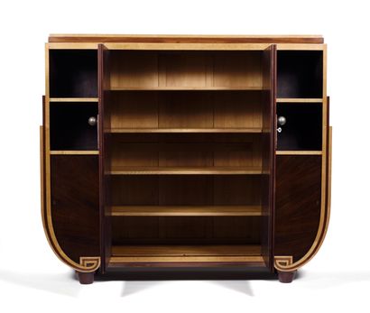 Louis MAJORELLE (1859-1926)
Meuble de rangement,...