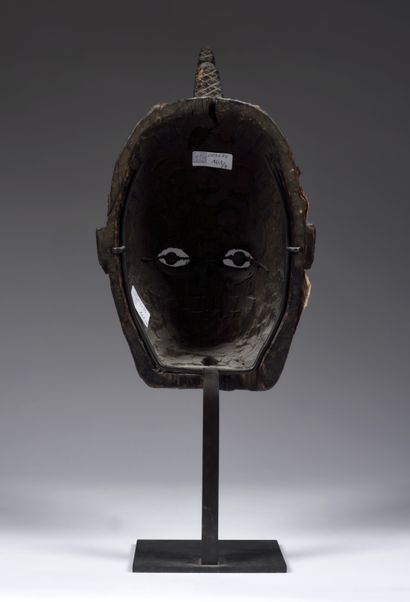Yao theater mask most likely representing
probably...