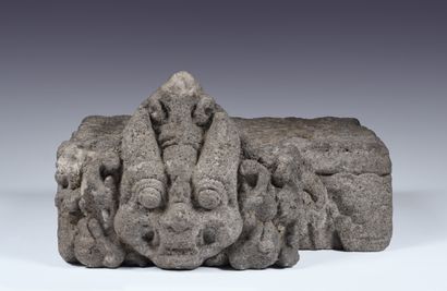 Kirtimukha
Java, circa 11th - 12th century
Andesite.
H....