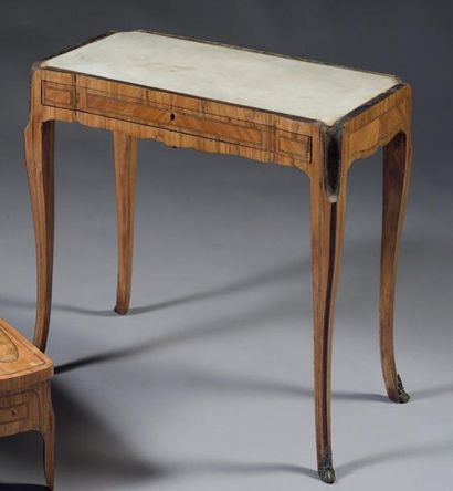 Coiffeuse de maitrise en placage de bois...