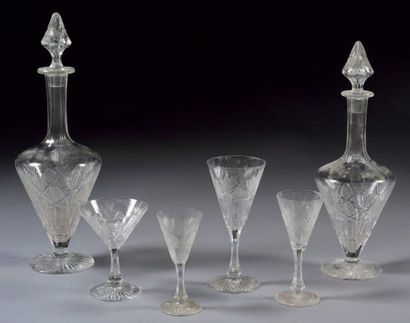 Partie de service de verres en Cristal comprenant:...