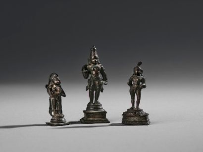 Lot de 3 petites figures, Hanuman, probablement...
