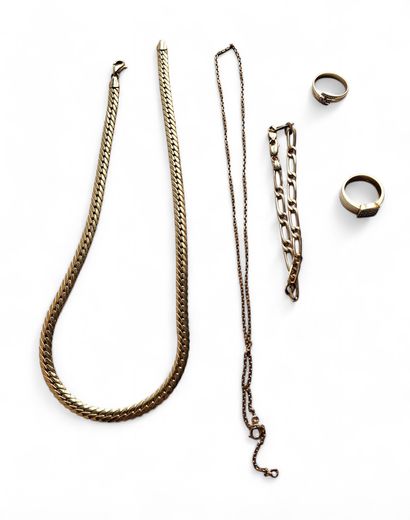 Lot of yellow gold jewelry (750‰) including...