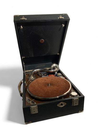 Kroner Holliday gramophone, thorens head...