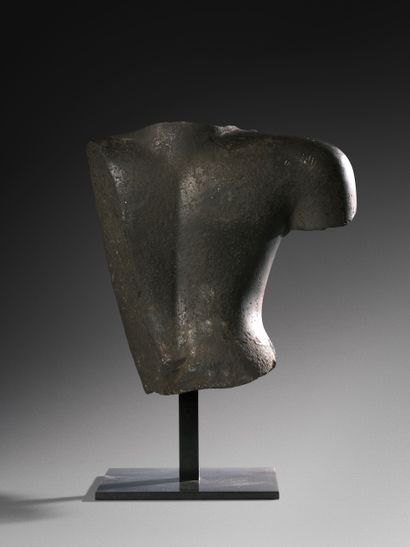 Torse de divinité masculine
Art Khmer, (Thaïlande...