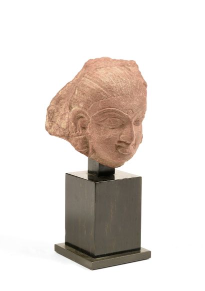 Tête de divinité
Inde, empire Kushan circa...