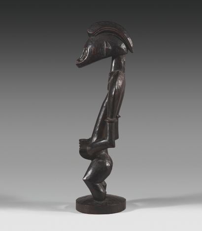 Figure masculine Senufo
Attribuée à l’atelier...