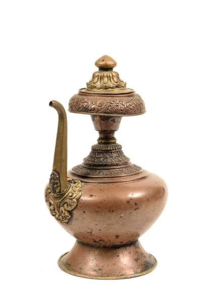 Vase / verseuse bumpa
Tibet circa XIXe siècle
Cuivre...