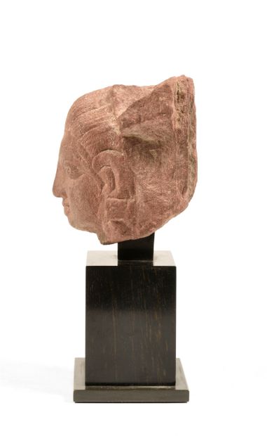 Tête de divinité
Inde, empire Kushan circa...