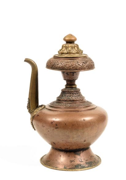 Vase / verseuse bumpa
Tibet circa XIXe siècle
Cuivre...
