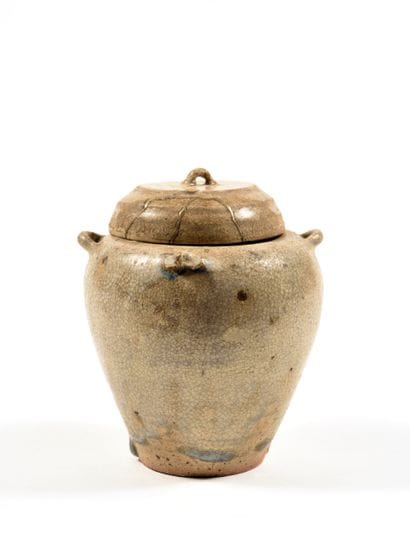 Jarre couverte
Vietnam, Période Annam (603-989)
Grès...