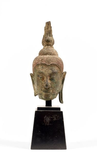 Tête de Buddha
Thaïlande circa XVe siècle
Alliage...