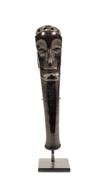 Etui à balles Batak
Sumatra
Bois. H. 15,5...