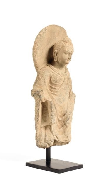 Buddha
Art du Gandhâra circa IIIe-IVe siècle
Schiste.
H....
