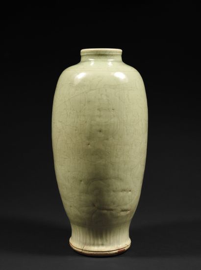 Vase rouleau
Chine, fours de Longquan,
Dynastie...