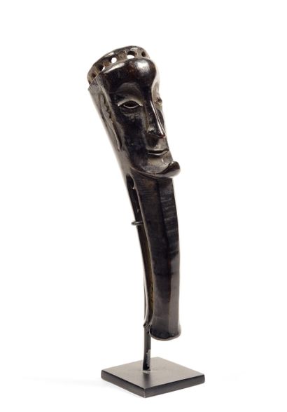 Etui à balles Batak
Sumatra
Bois. H. 15,5...