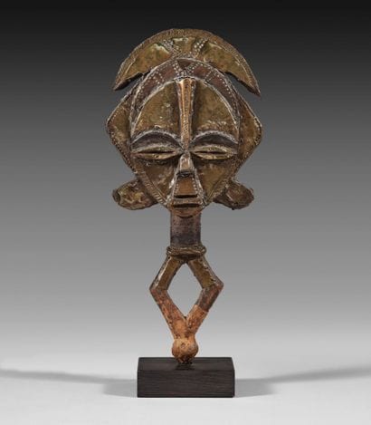 Figure gardienne de reliquaire Kota
Gabon
Bois...