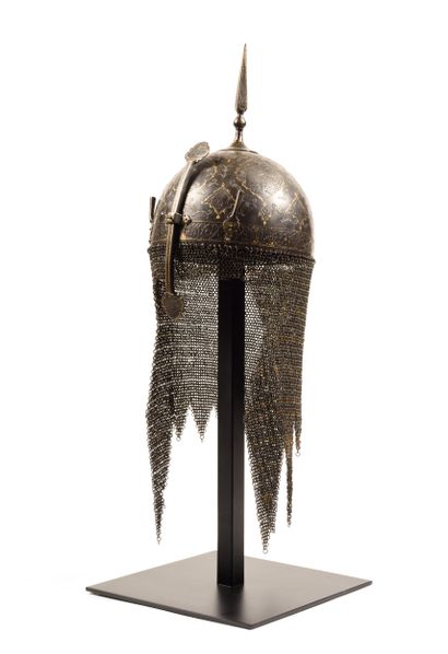 Casque kulah khud et protection de bras bazuband,
Iran...