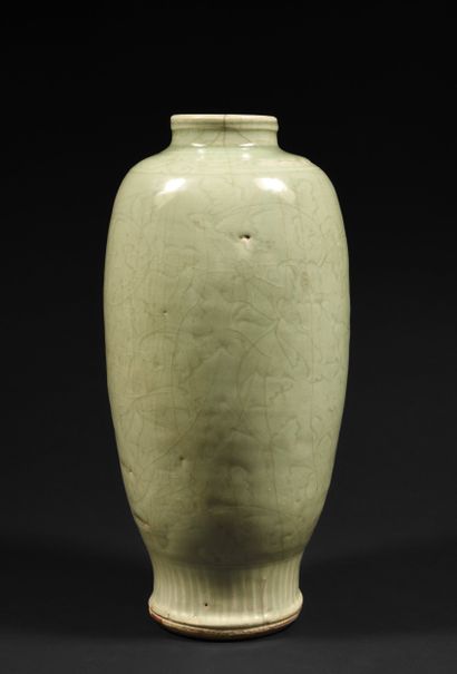 Vase rouleau
Chine, fours de Longquan,
Dynastie...