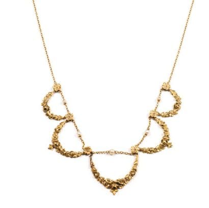 COLLIER 