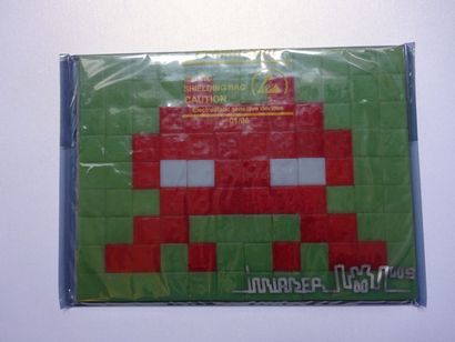INVADER (Français, né en 1969)	
Kit d'invasion...