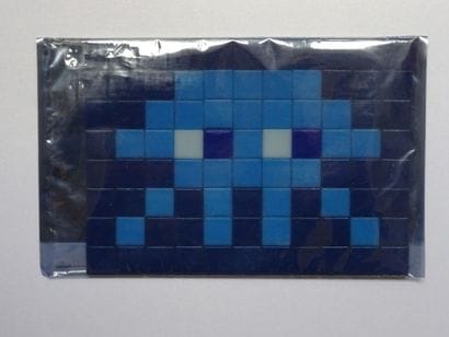 INVADER (Français, né en 1969)	
Kit d'invasion...