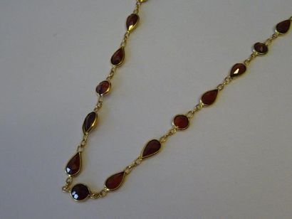 SAUTOIR EN OR JAUNE 18 CARATS (750 MILLIÈMES)...