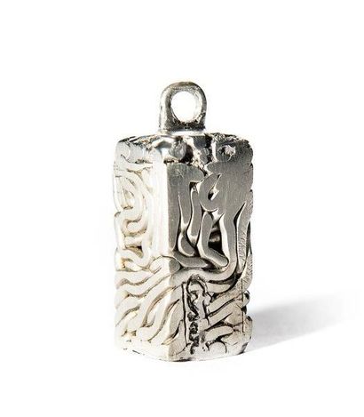 César (1921-1998)
Compression, vers 1970

Pendentif,...