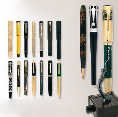 CETTE VENTE COMPORTE UN ENSEMBLE DE STYLOS...