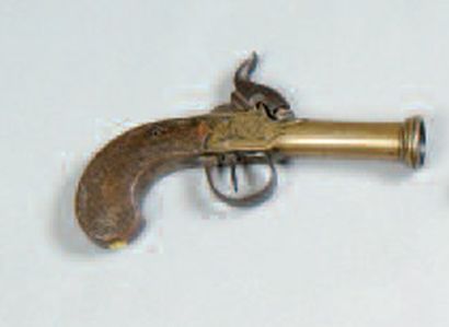 PISTOLET TROMBLON À COFFRE, DE MARINE, À...
