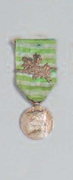 FRANCE Médaille de la Campagne de Madagascar...