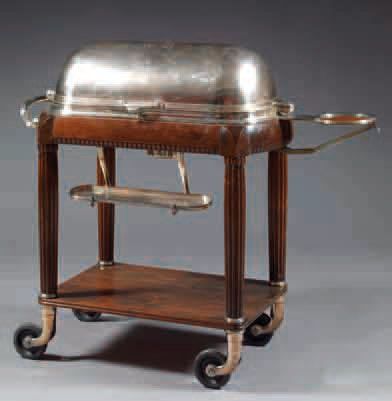 TABLE CHAUFFANTE À CLOCHE ET TABLETTE en...