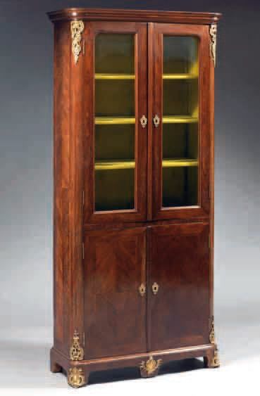 ARMOIRE VITRINE À DEUX PORTES VITRÉES et...