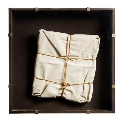 *CHRISTO, né 1935


Livre emballé signé et...