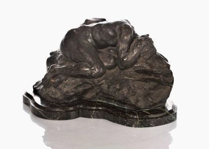 A. FIDI


Homme nu sur un tertre rocheux

Bronze...