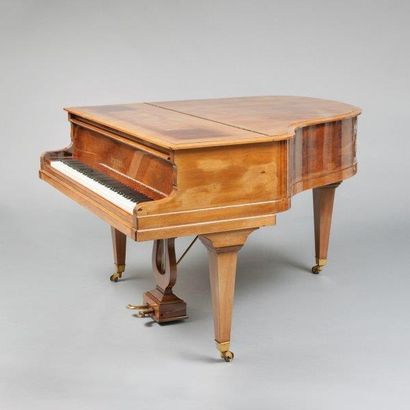Piano d’Yves Montand
Piano demi-queue Pleyel,...