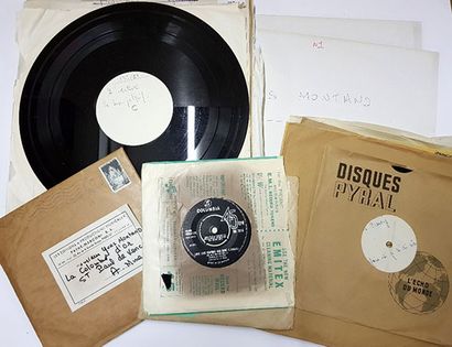 Ensemble de disques vinyles 33 et 45 tours...