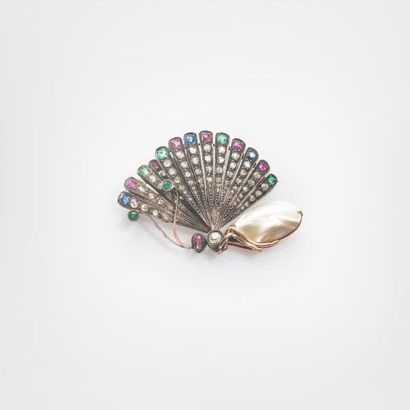 Broche papillon en or 750 millièmes et argent...