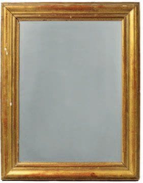 MIROIR RECTANGULAIRE en bois mouluré et doré....