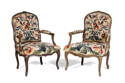PAIRE DE FAUTEUILS à dossier plat

en bois...