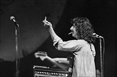 ELLIOTT LANDY ( Américain, né en 1972)
Frank...