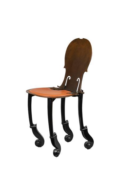 ARMAN (1928-2005)
Chaises violoncelles, 1993
Six...