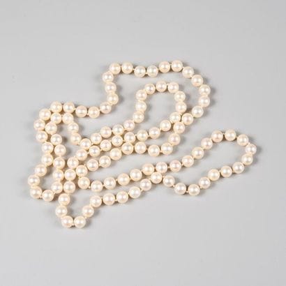 Collier de perles de culture.
Diamètre d'une...