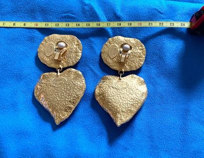 YVES SAINT LAURENT RIVE GAUCHE
Paire de clips...